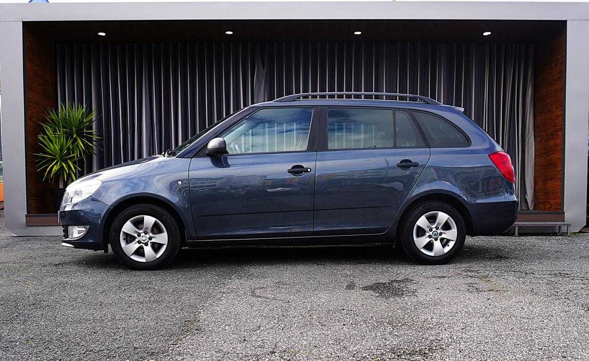 skoda-fabia-break-2012-diesel-1199cc