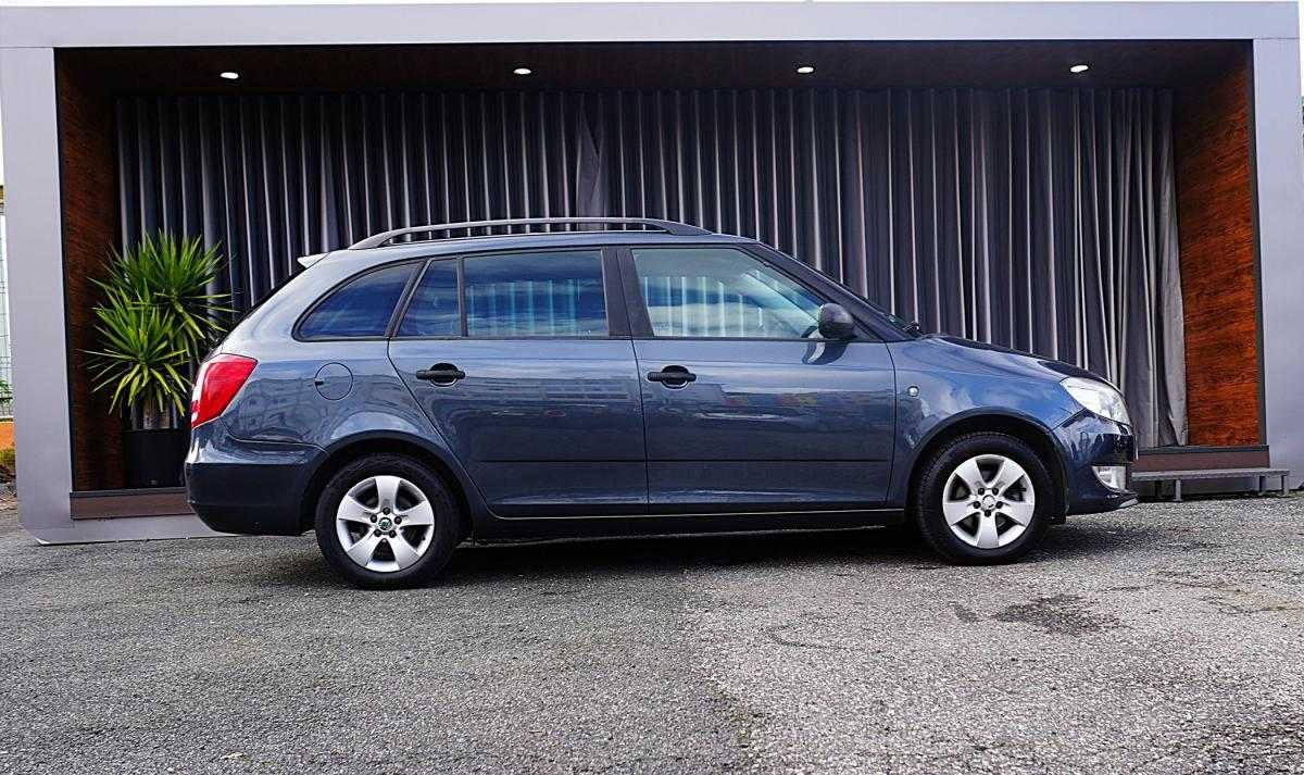 skoda-fabia-break-2012-diesel-1199cc