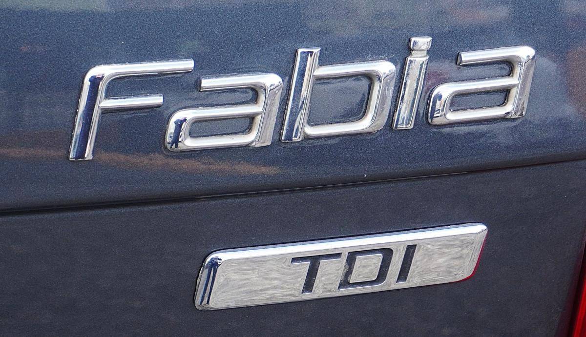 skoda-fabia-break-2012-diesel-1199cc