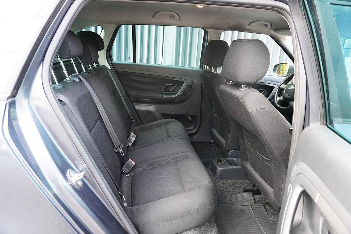 skoda-fabia-break-2012-diesel-1199cc