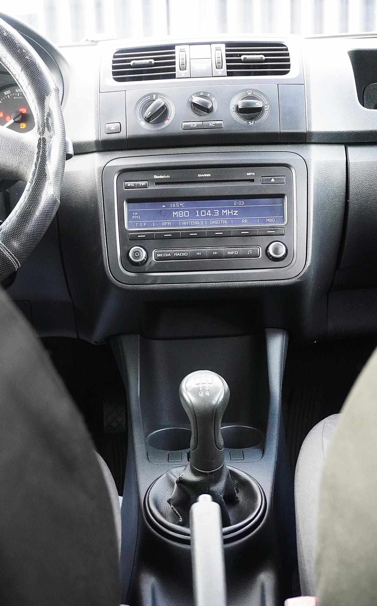 skoda-fabia-break-2012-diesel-1199cc