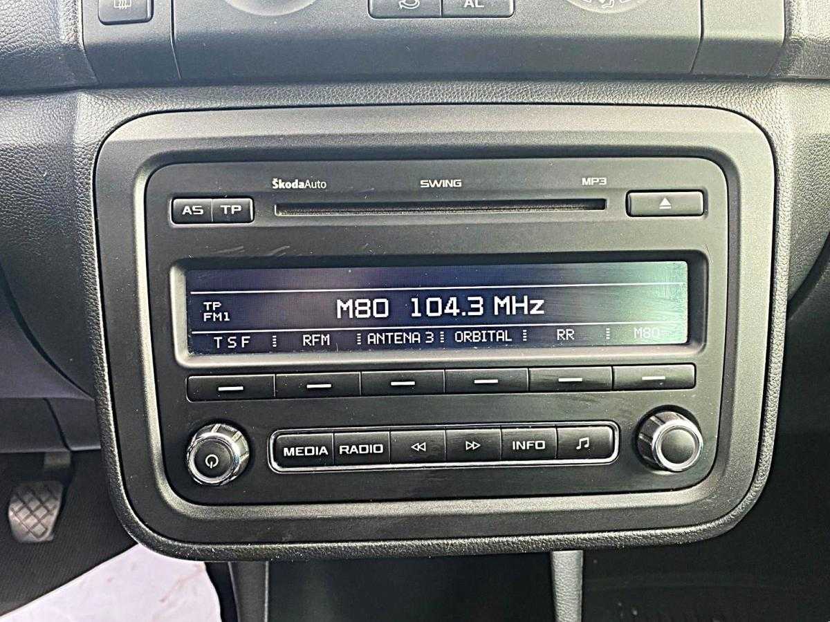 skoda-fabia-break-2012-diesel-1199cc