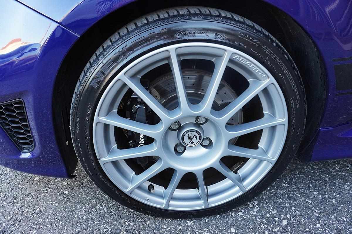 abarth-595c-2017-gasolina-1368cc