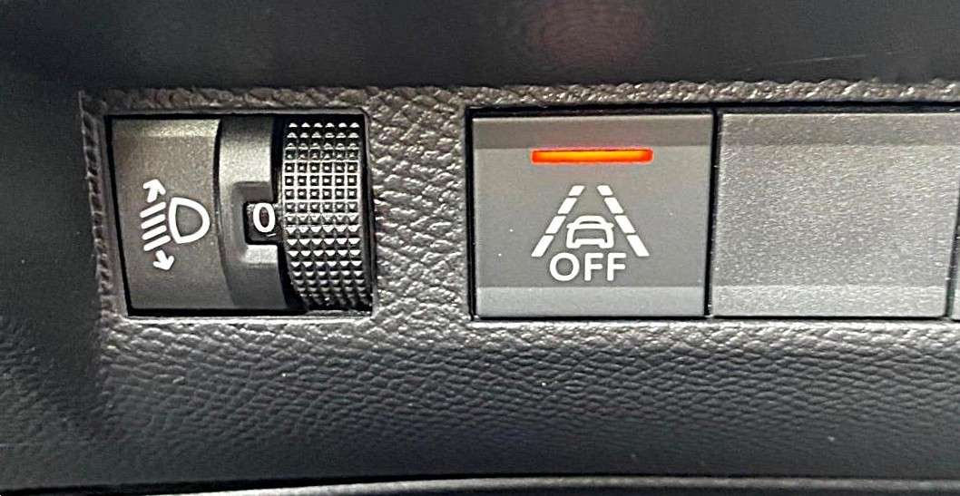 peugeot-208-2020-diesel-1499cc