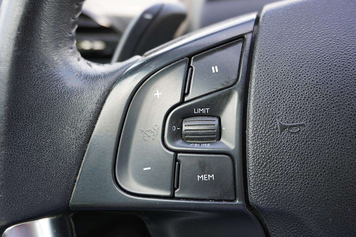 citroen-c4-grand-picasso-2014-diesel-1560cc