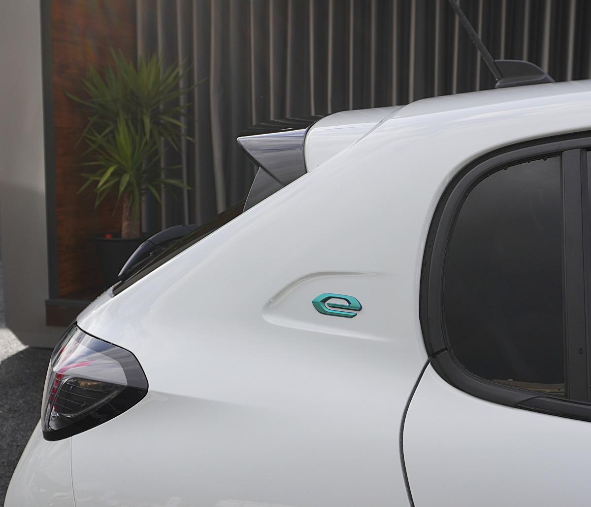 peugeot-208-2020-eletrico-0cc