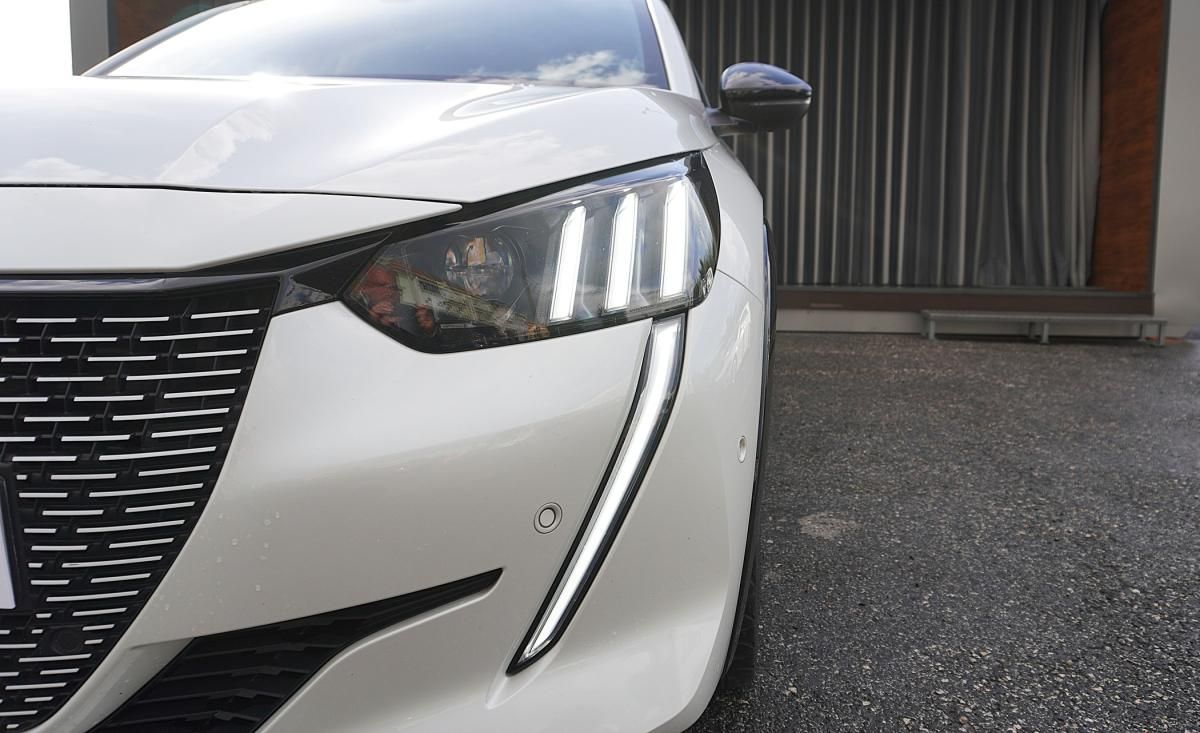 peugeot-208-2020-eletrico-0cc
