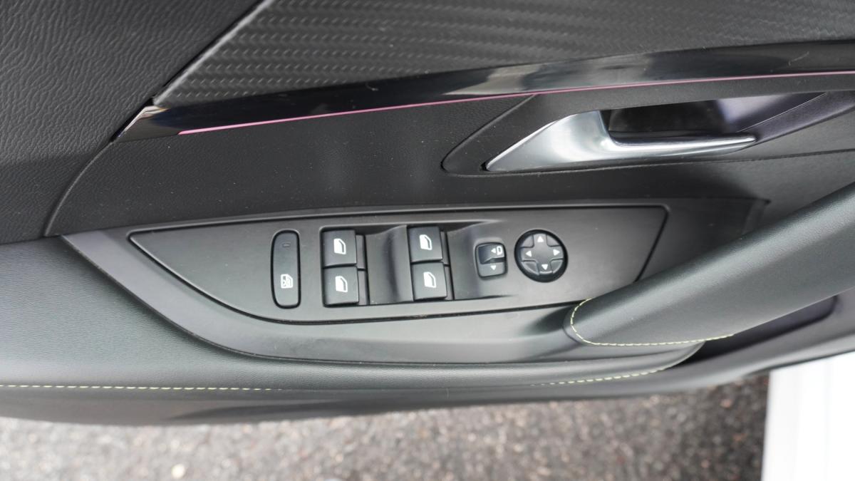 peugeot-208-2020-eletrico-0cc