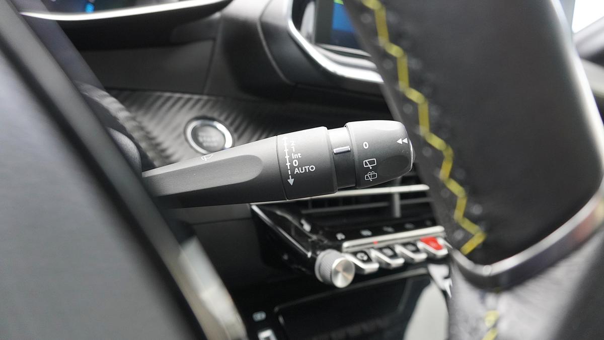 peugeot-208-2020-eletrico-0cc