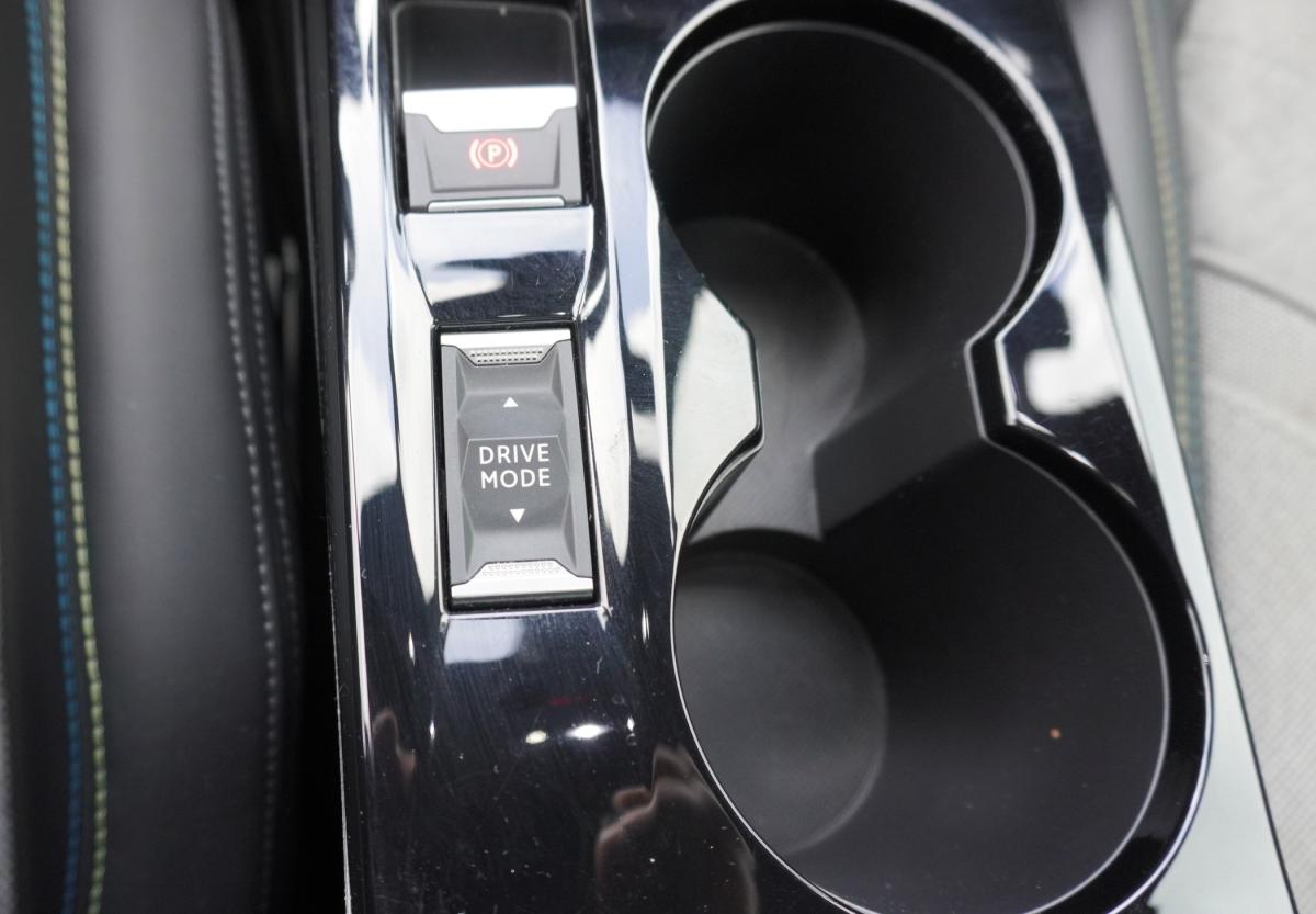 peugeot-208-2020-eletrico-0cc