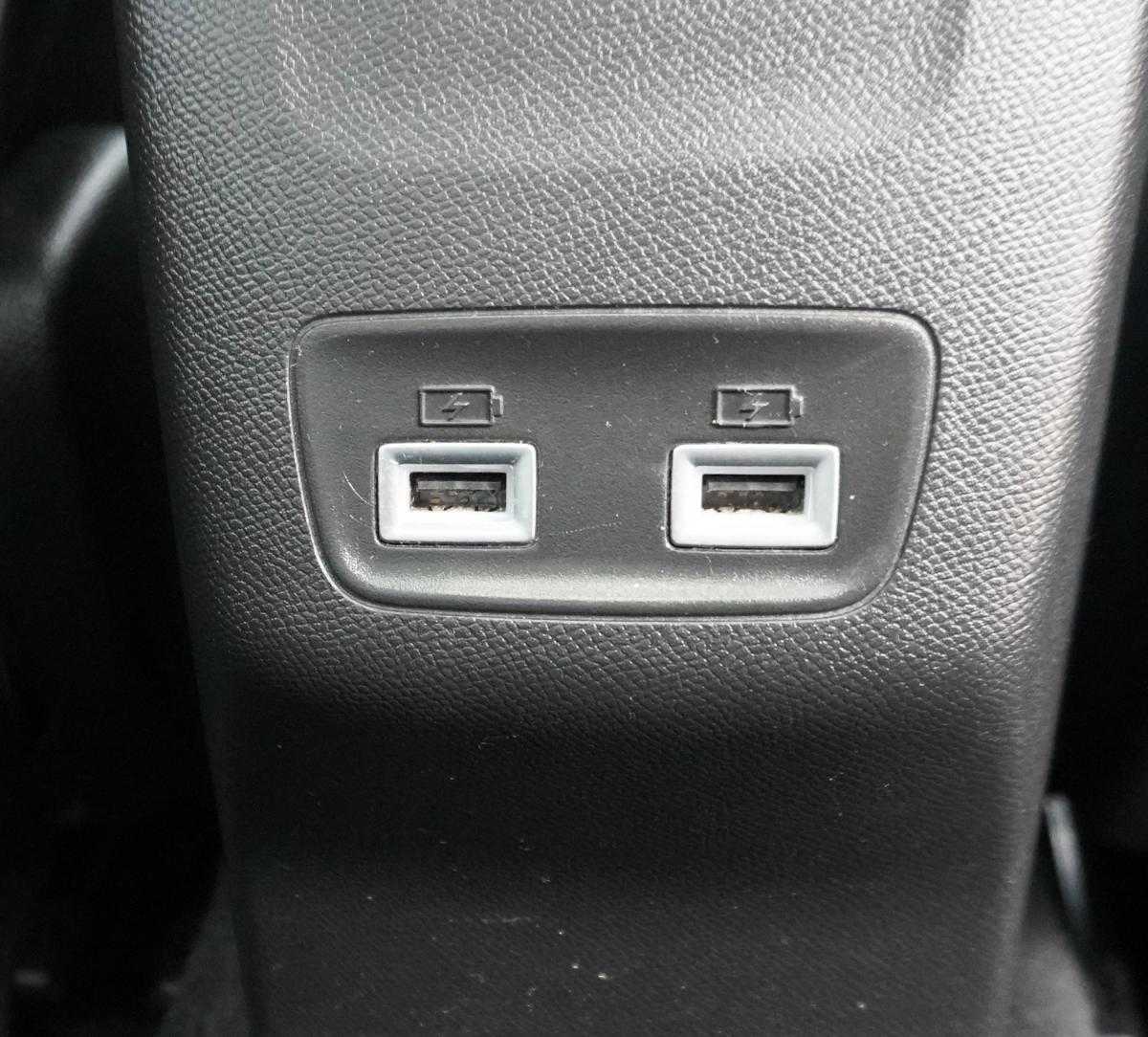 peugeot-208-2020-eletrico-0cc