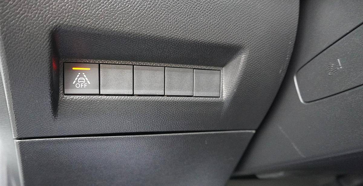 peugeot-208-2020-eletrico-0cc