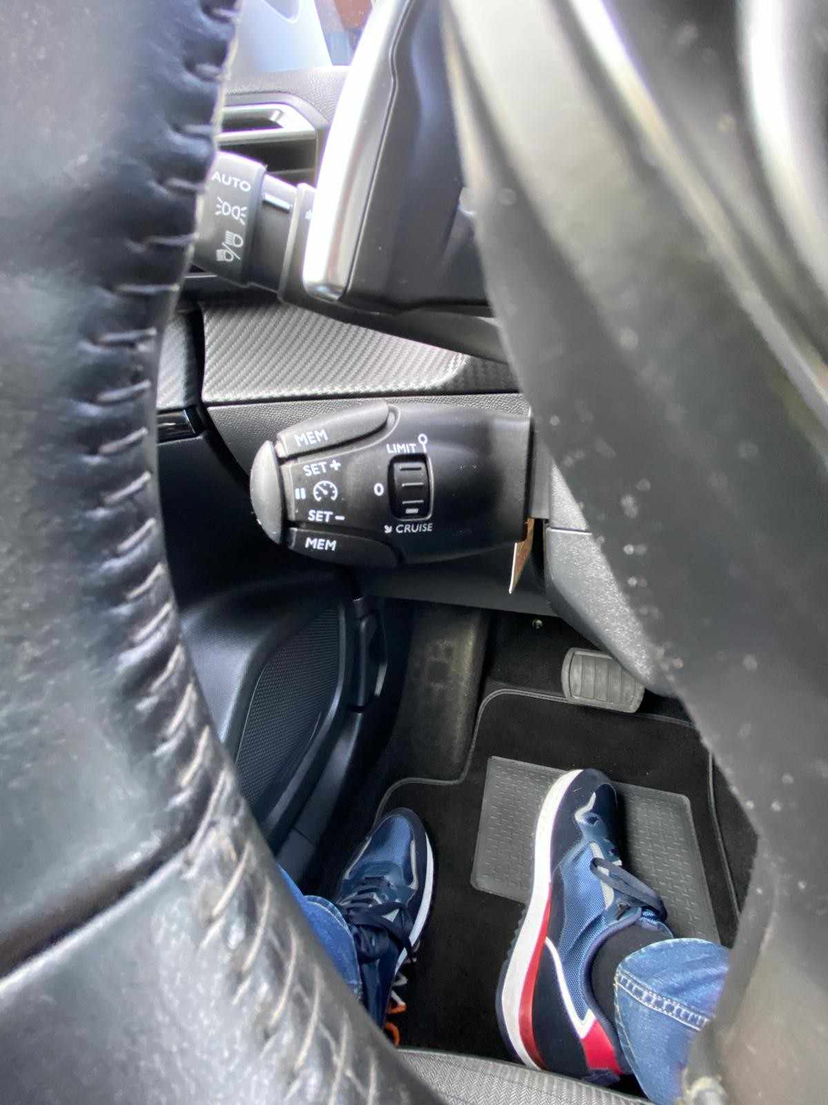 peugeot-2008-2021-gasolina-1199cc
