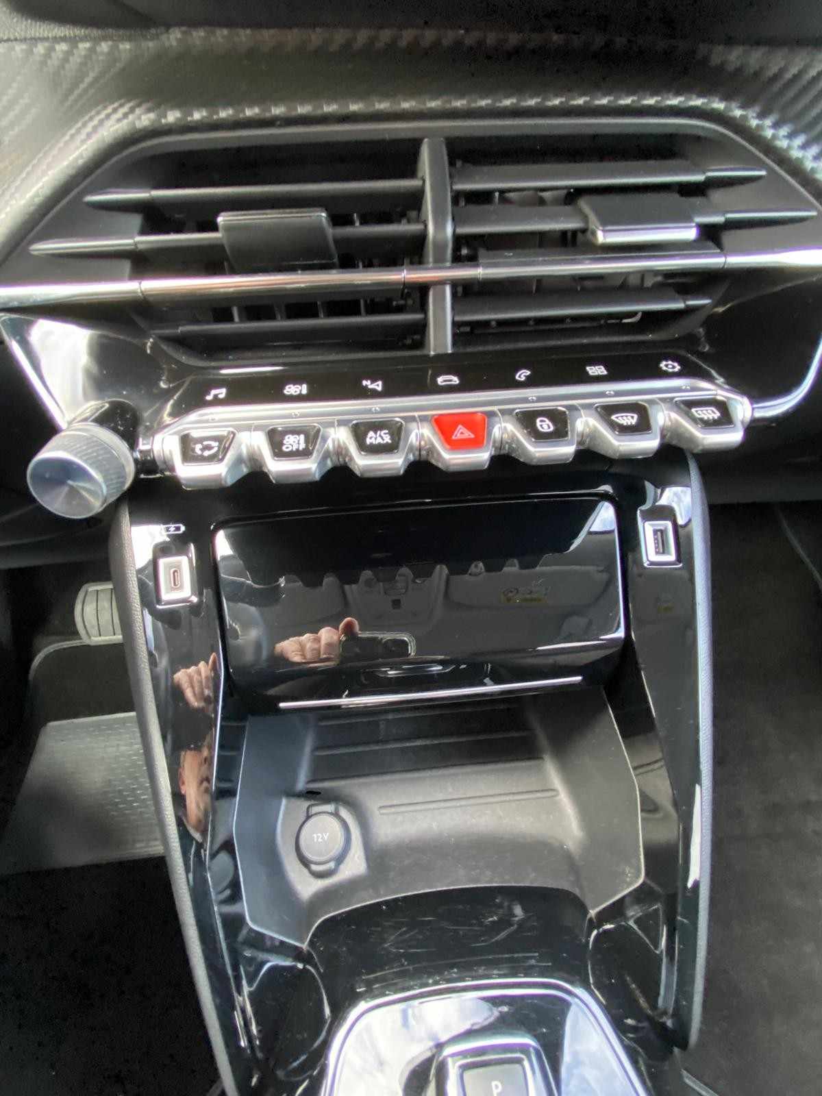 peugeot-2008-2021-gasolina-1199cc