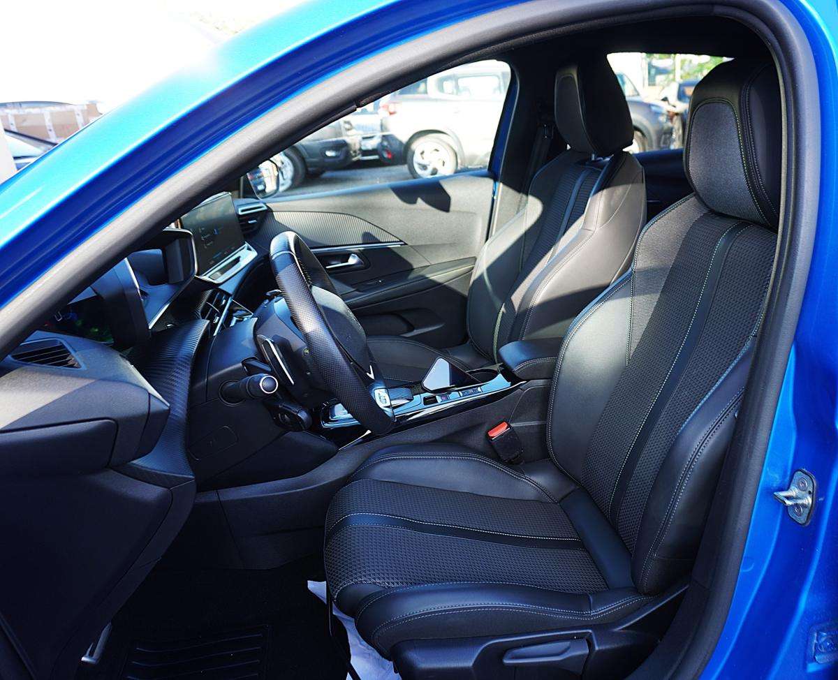 peugeot-208-2023-gasolina-1199cc