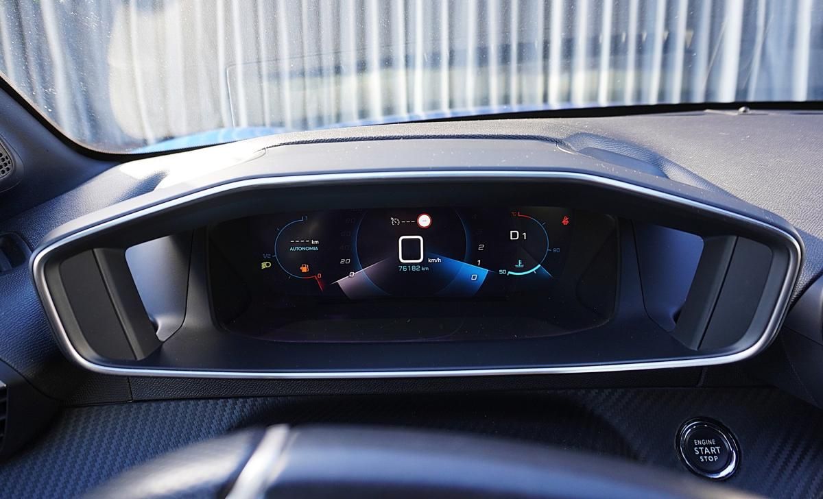 peugeot-208-2023-gasolina-1199cc