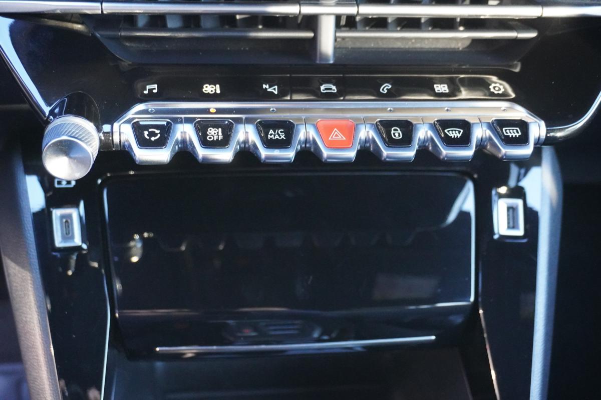 peugeot-208-2023-gasolina-1199cc
