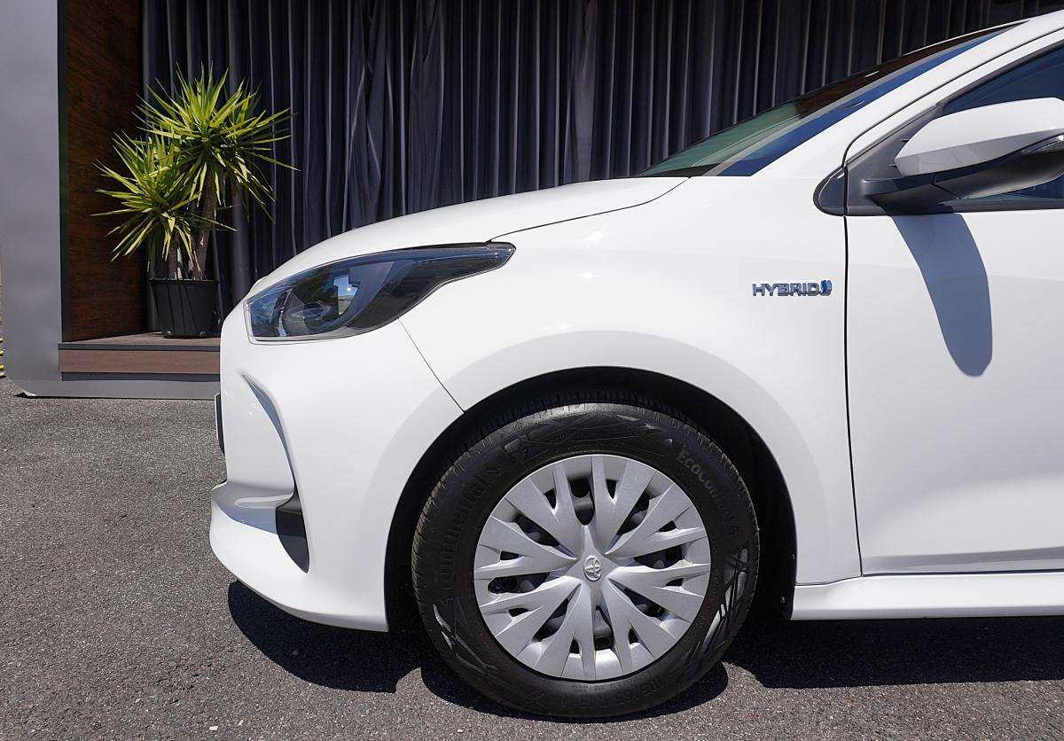 toyota-yaris-2021-hibrido-a-gasolina-1497cc