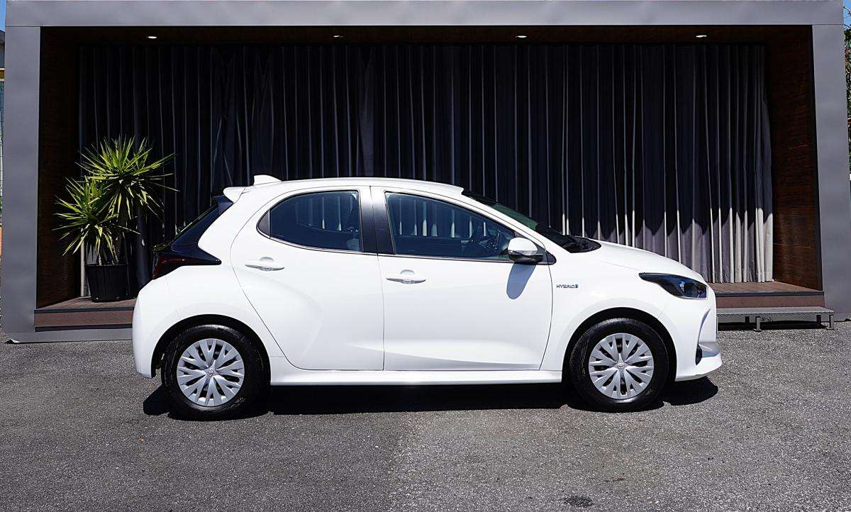 toyota-yaris-2021-hibrido-a-gasolina-1497cc
