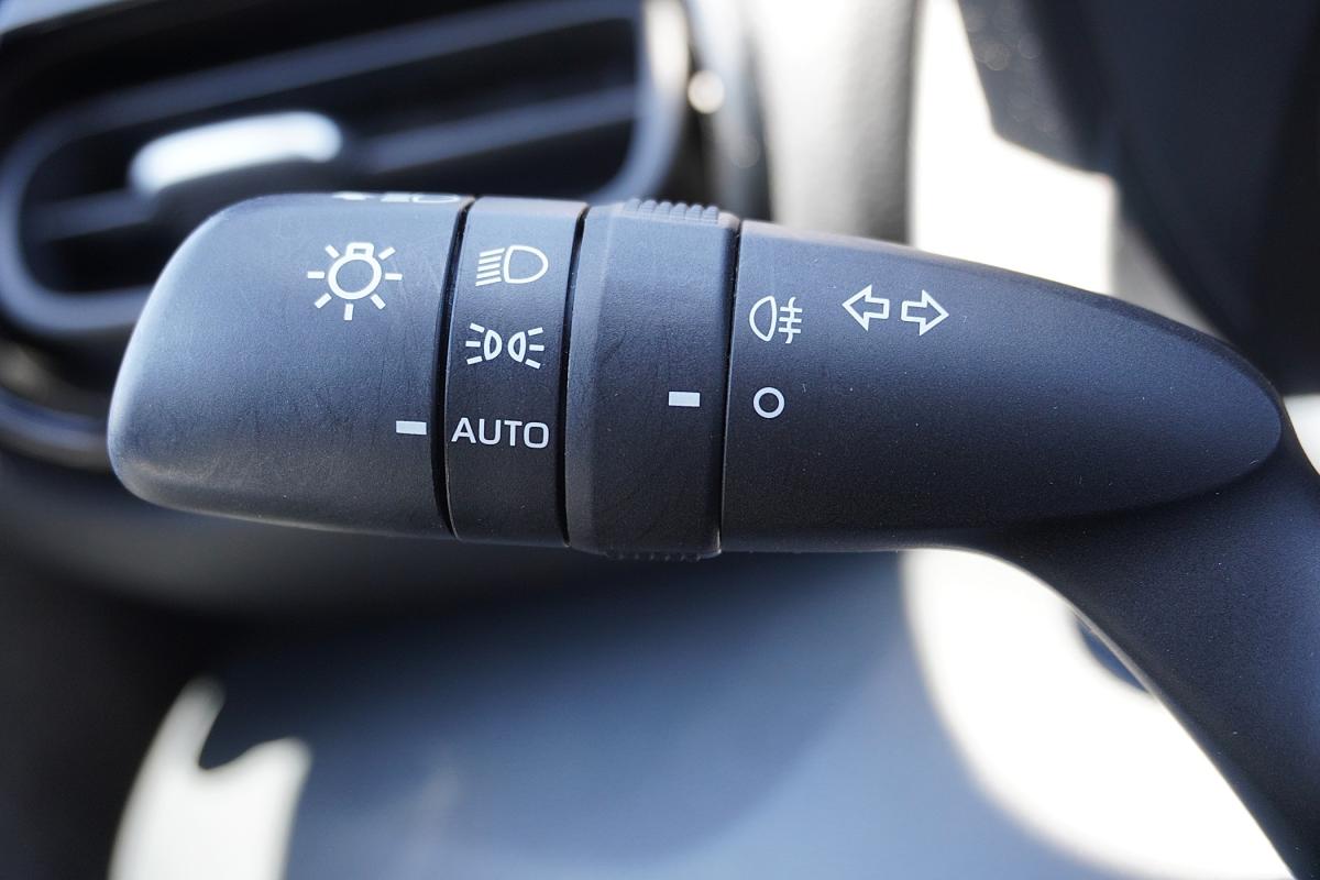 toyota-yaris-2021-hibrido-a-gasolina-1497cc