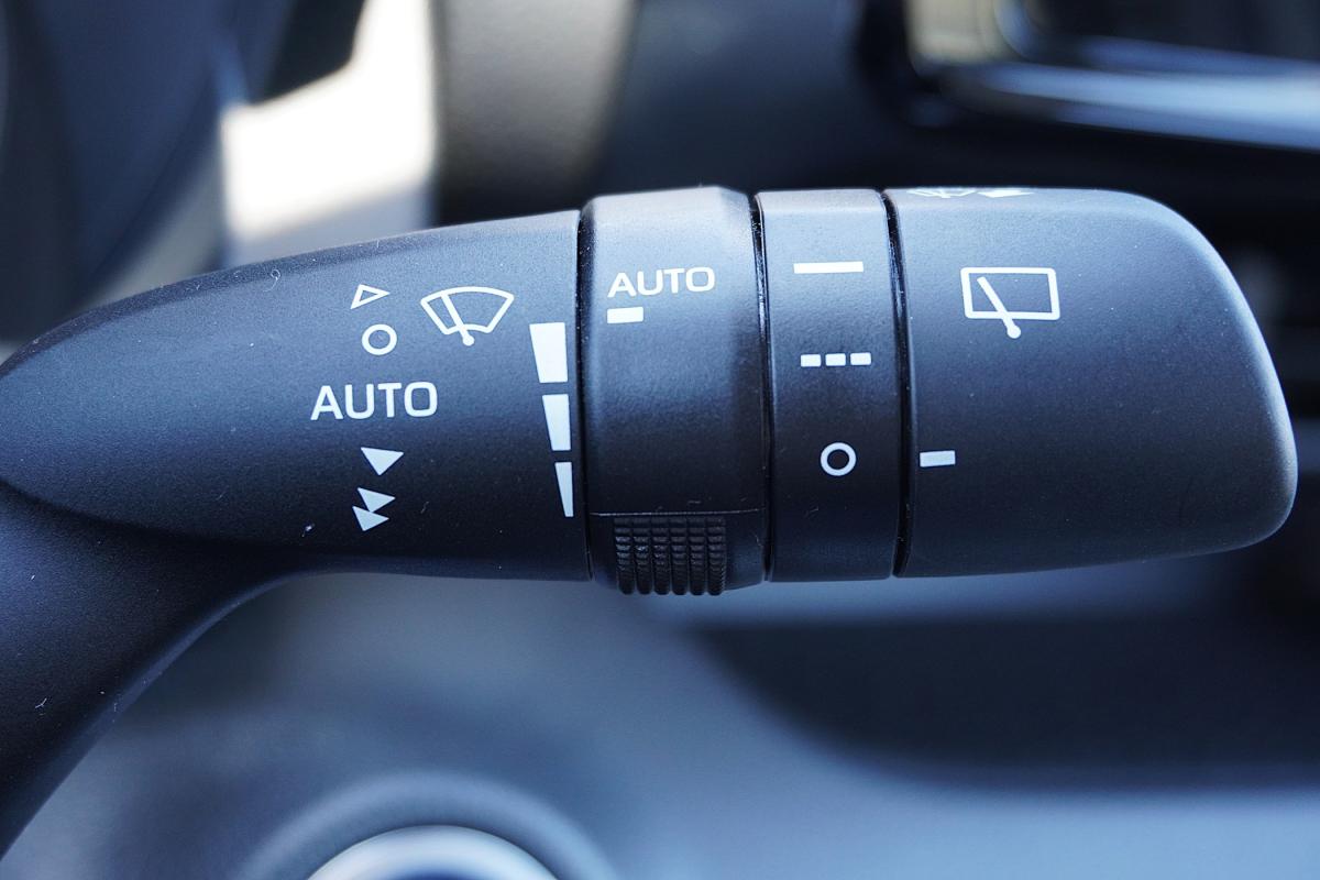 toyota-yaris-2021-hibrido-a-gasolina-1497cc