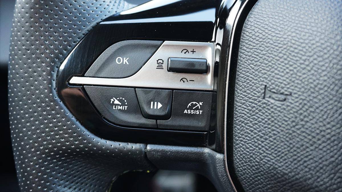 peugeot-308-2022-gasolina-1199cc