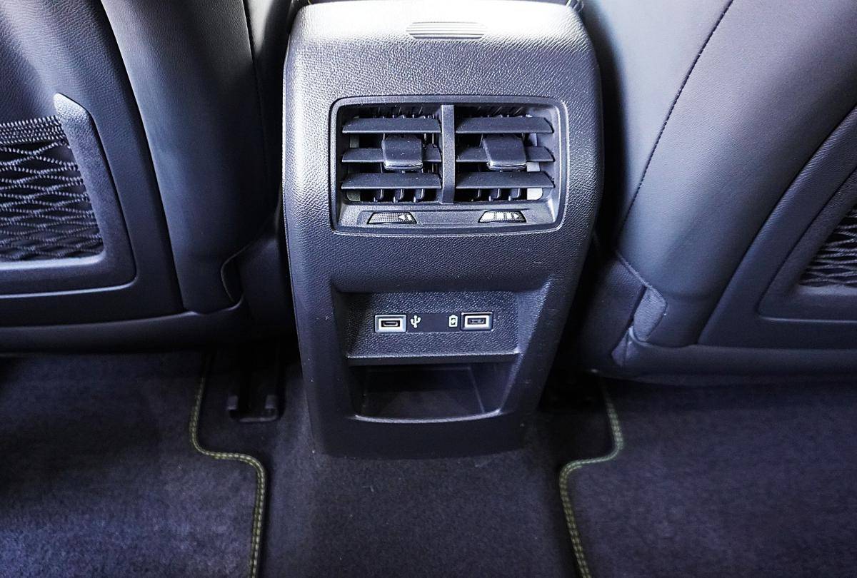 peugeot-308-2022-gasolina-1199cc