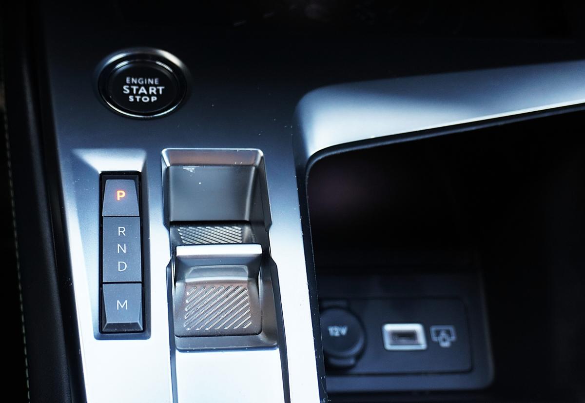 peugeot-308-2022-gasolina-1199cc