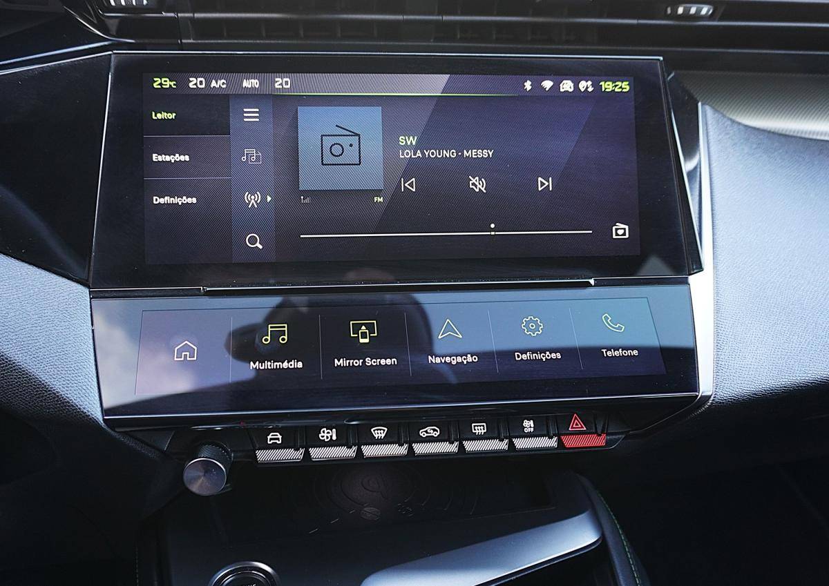 peugeot-308-2022-gasolina-1199cc
