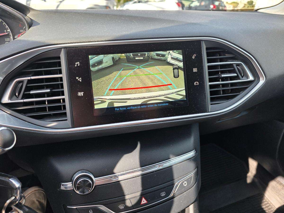 peugeot-308-2018-diesel-1499cc