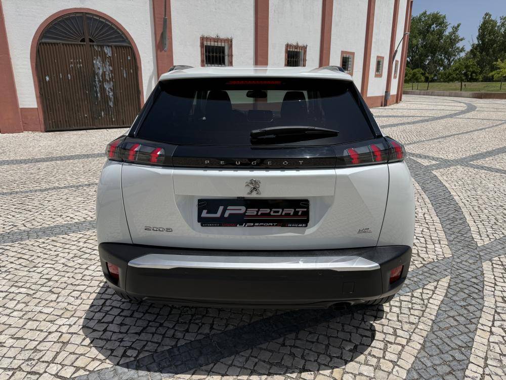 peugeot-2008-2021-gasolina-1199cc