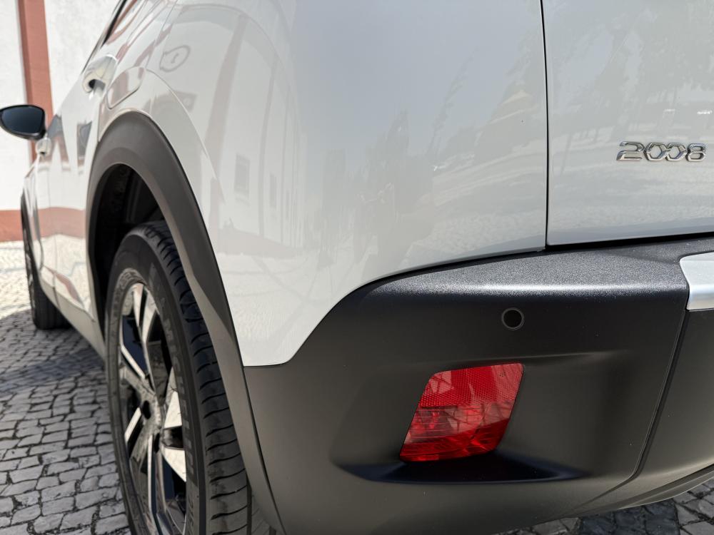peugeot-2008-2021-gasolina-1199cc