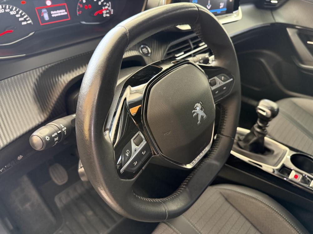 peugeot-2008-2021-gasolina-1199cc