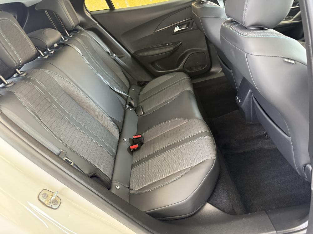 peugeot-2008-2021-gasolina-1199cc