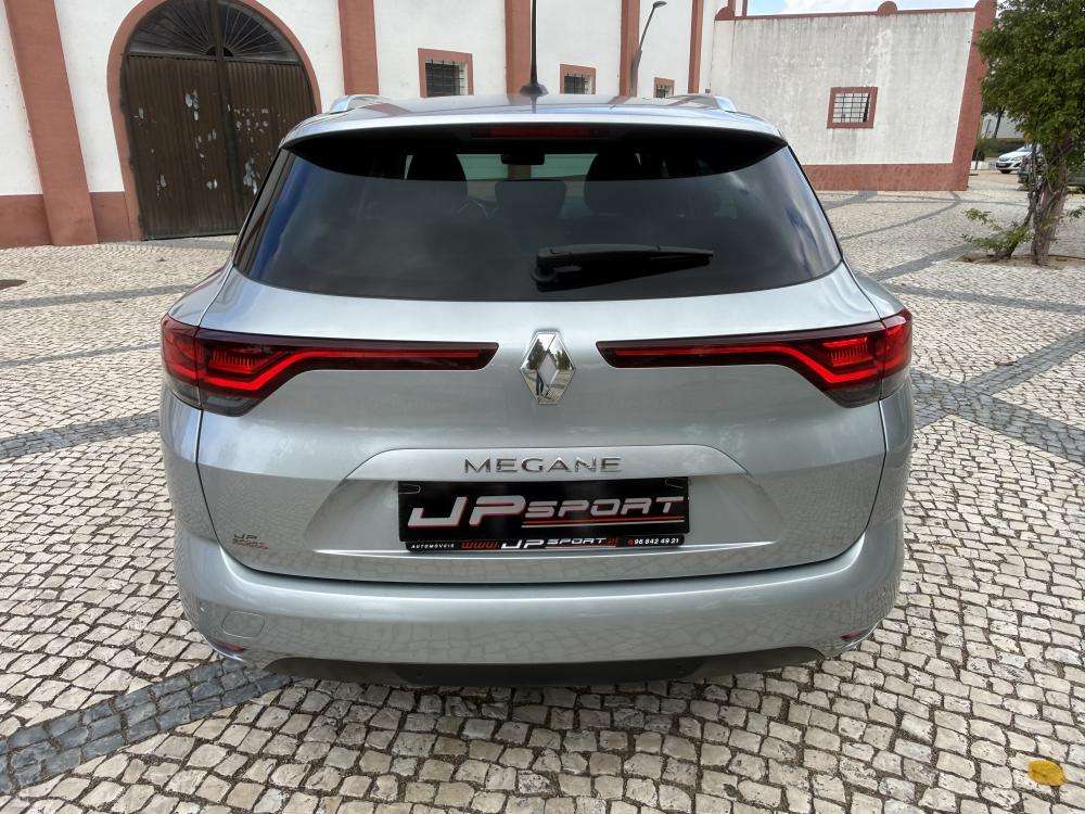 renault-megane-sport-tourer-2022-diesel-1461cc