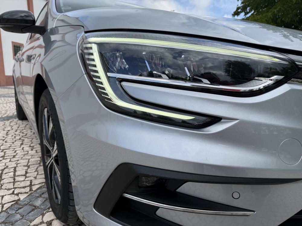 renault-megane-sport-tourer-2022-diesel-1461cc