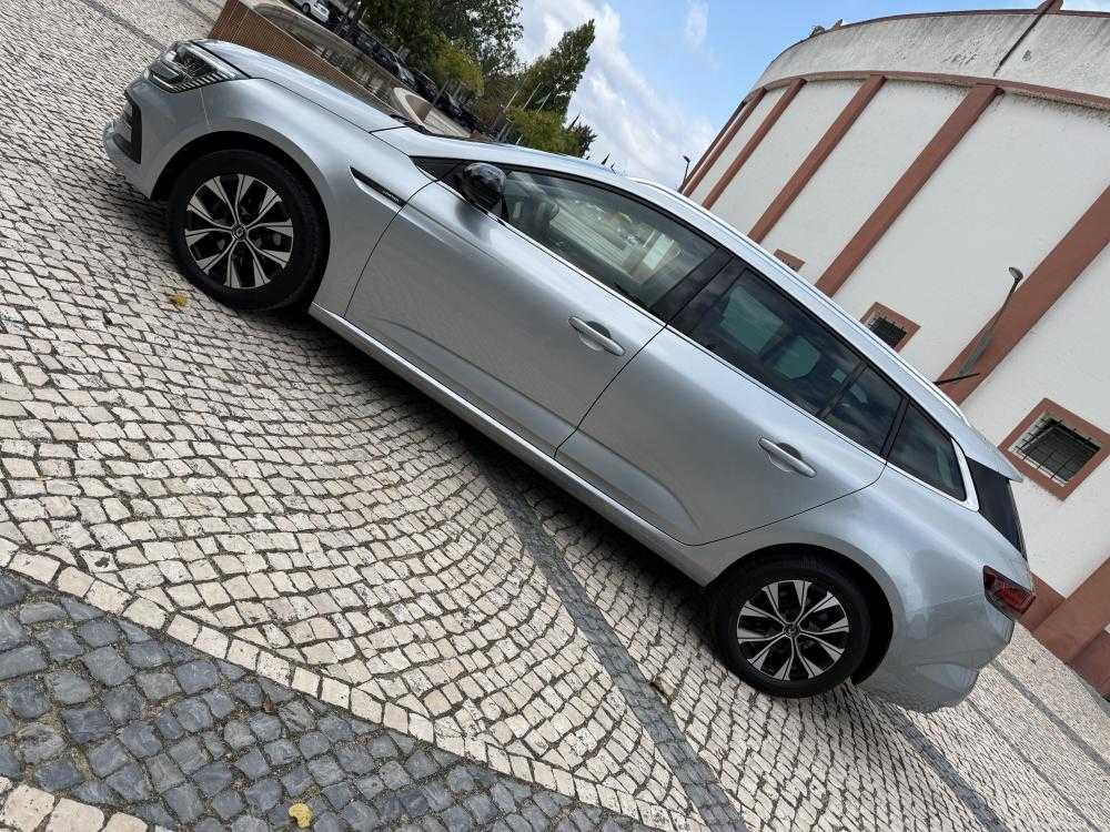 renault-megane-sport-tourer-2022-diesel-1461cc