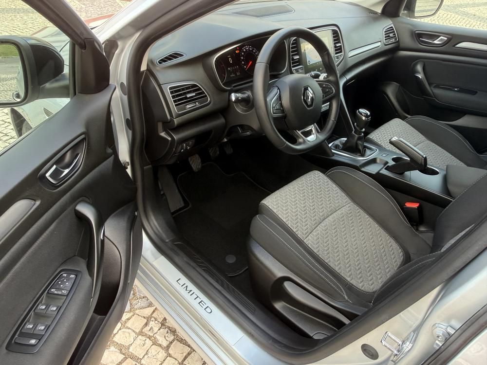 renault-megane-sport-tourer-2022-diesel-1461cc