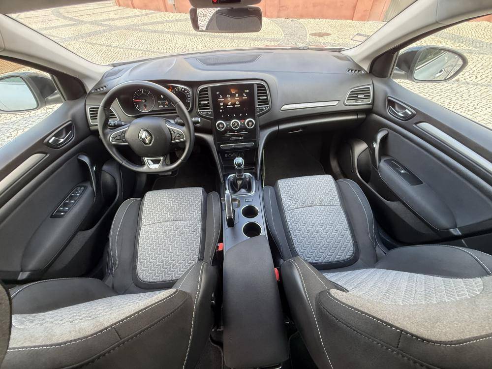 renault-megane-sport-tourer-2022-diesel-1461cc