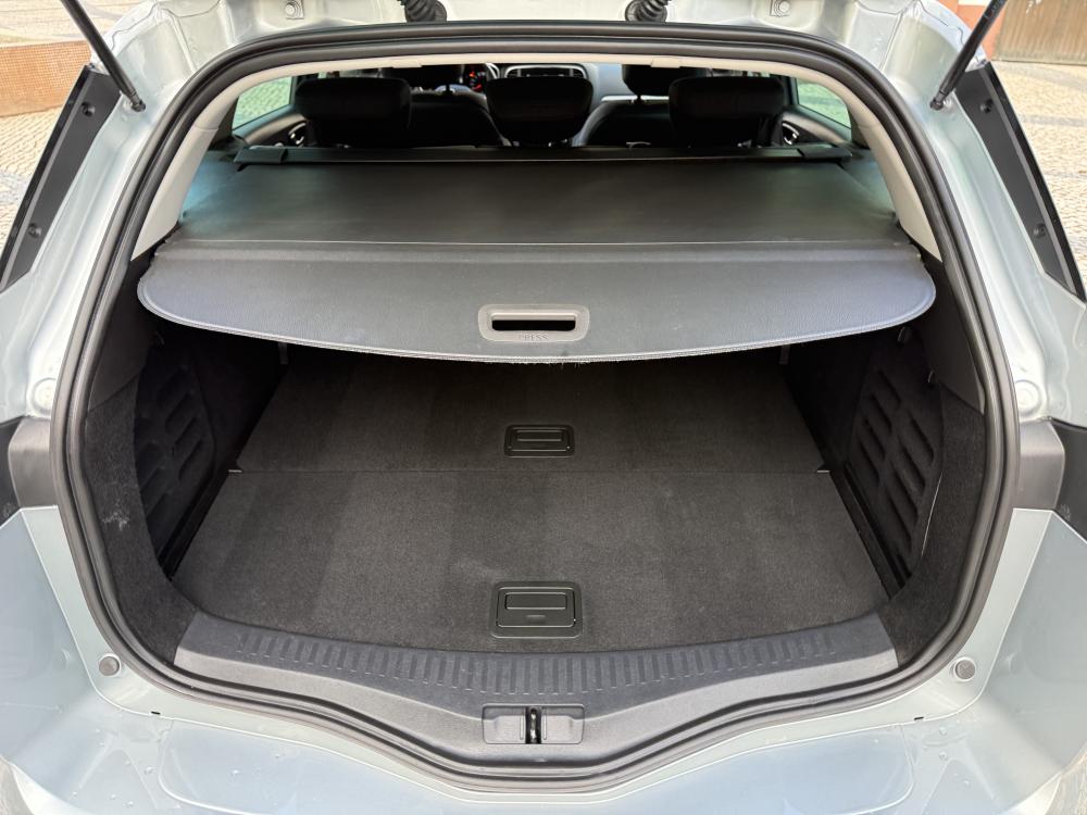 renault-megane-sport-tourer-2022-diesel-1461cc