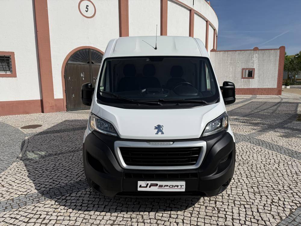 peugeot-boxer-2020-diesel-2179cc