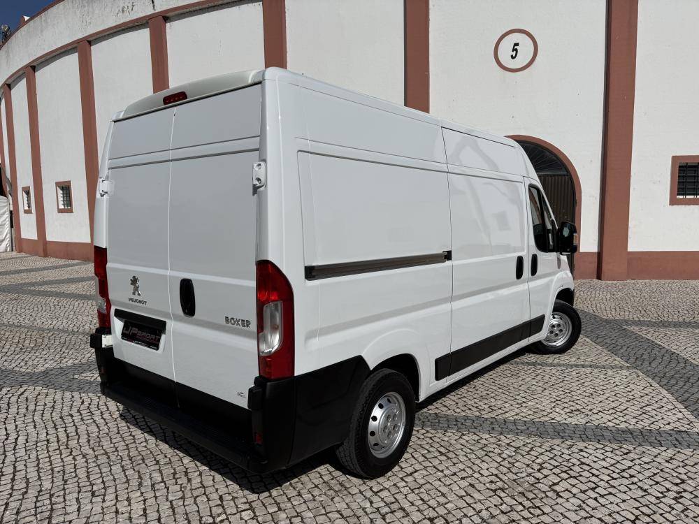 peugeot-boxer-2020-diesel-2179cc