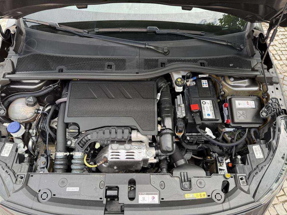 peugeot-208-2021-gasolina-1199cc