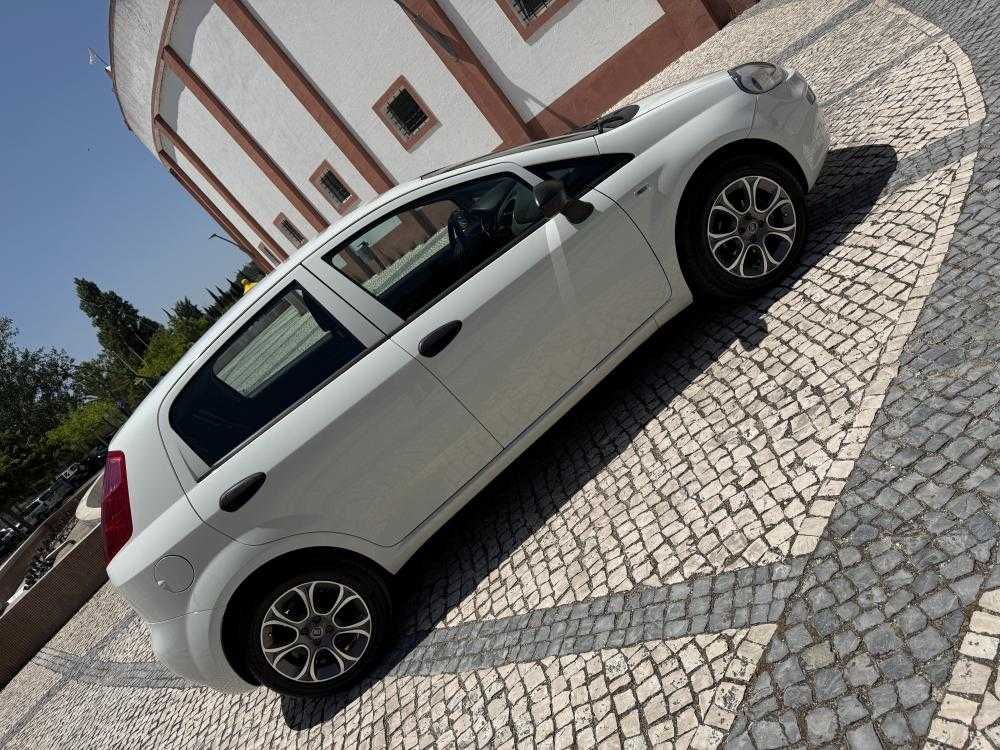 fiat-punto-2018-gasolina-1242cc