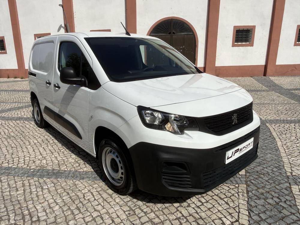 peugeot-partner-2019-diesel-1560cc