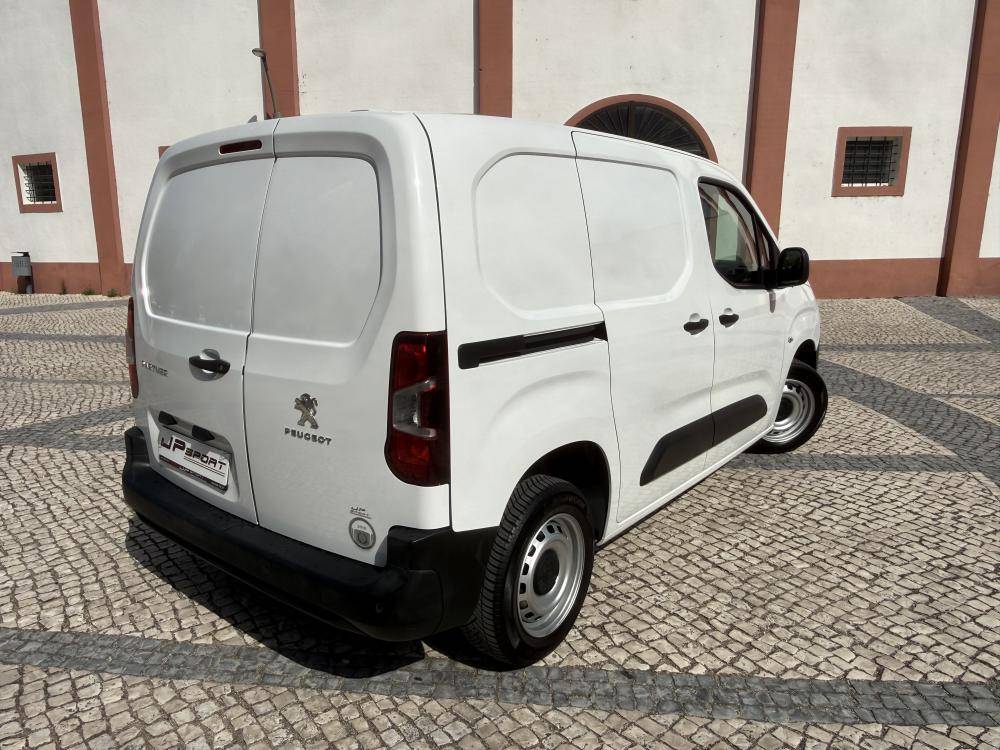 peugeot-partner-2019-diesel-1560cc