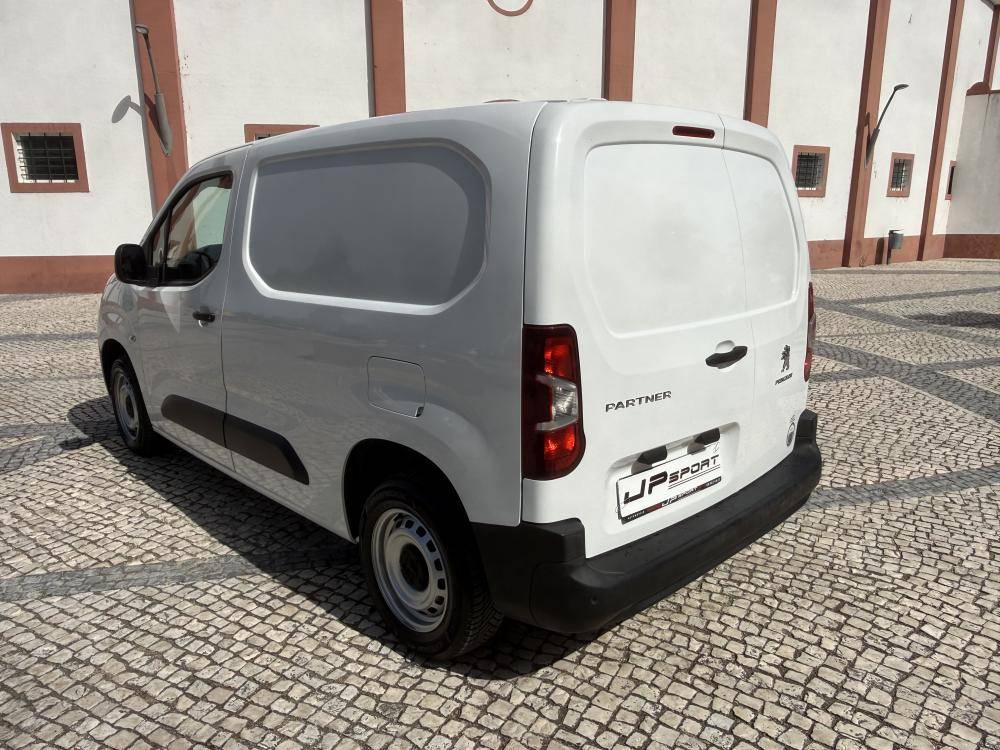 peugeot-partner-2019-diesel-1560cc