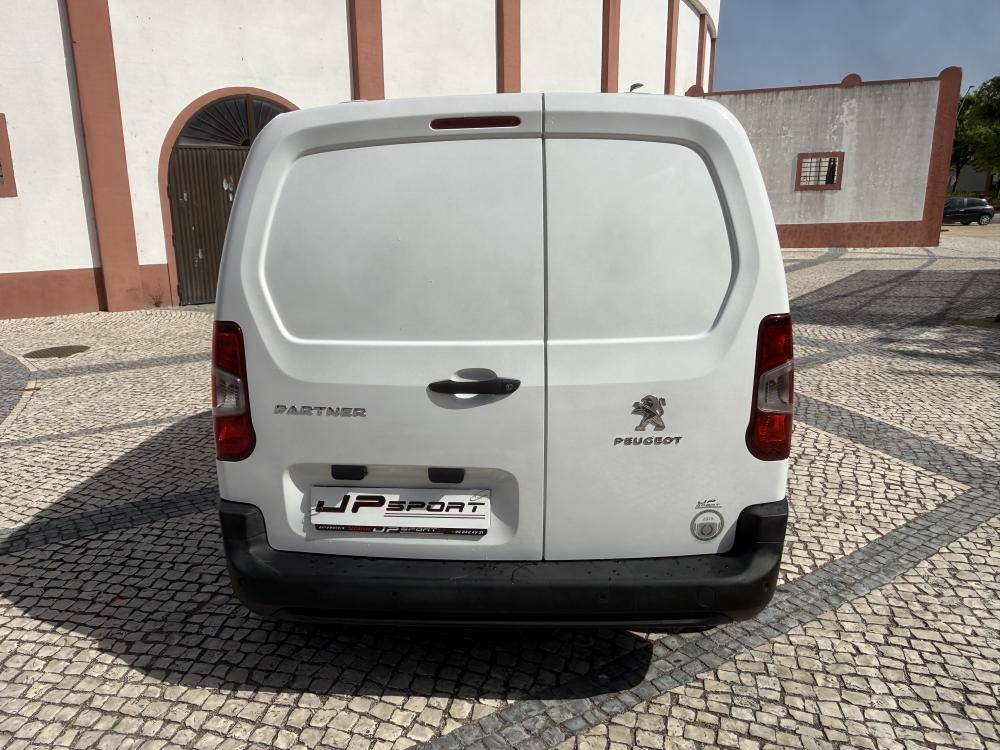 peugeot-partner-2019-diesel-1560cc