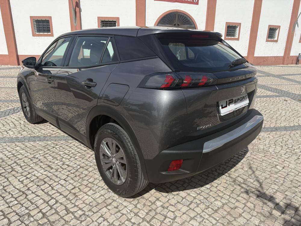 peugeot-2008-2023-gasolina-1199cc