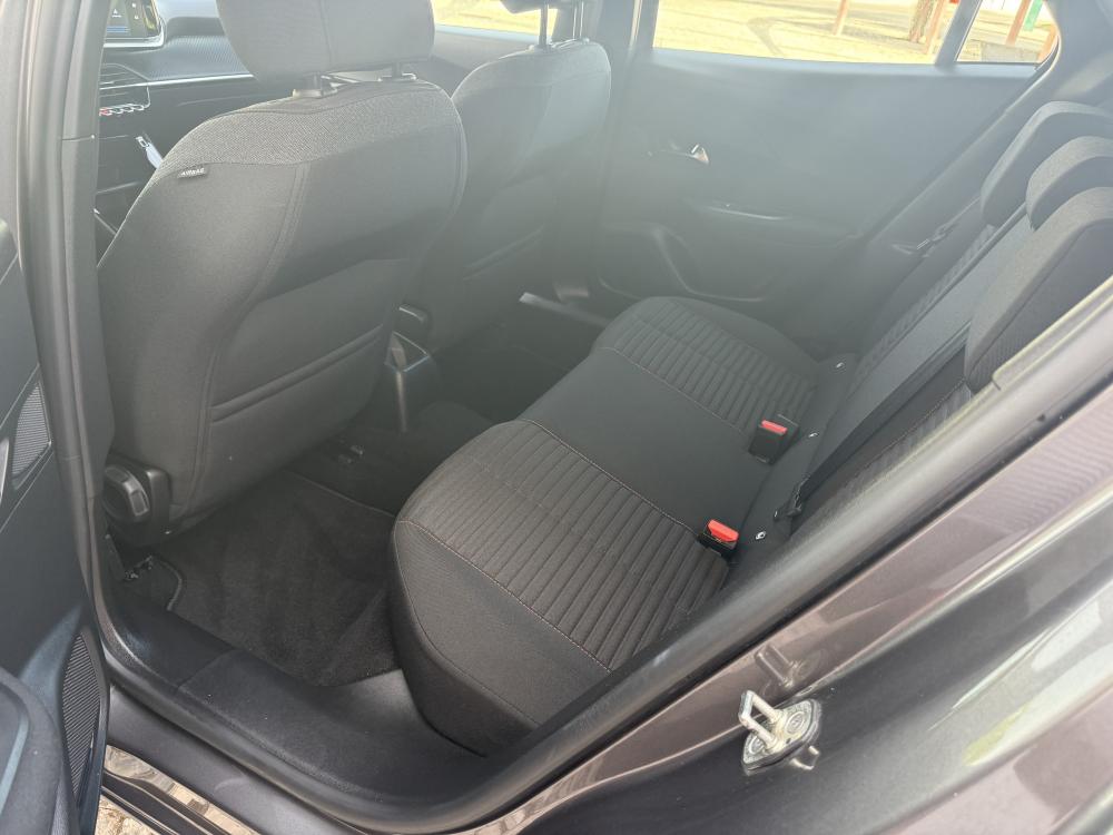 peugeot-2008-2023-gasolina-1199cc